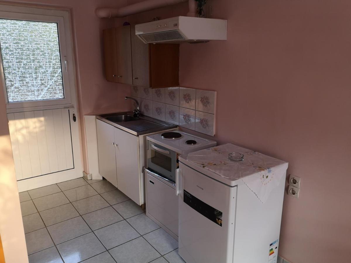 Geni Bay Apartment Bagian luar foto