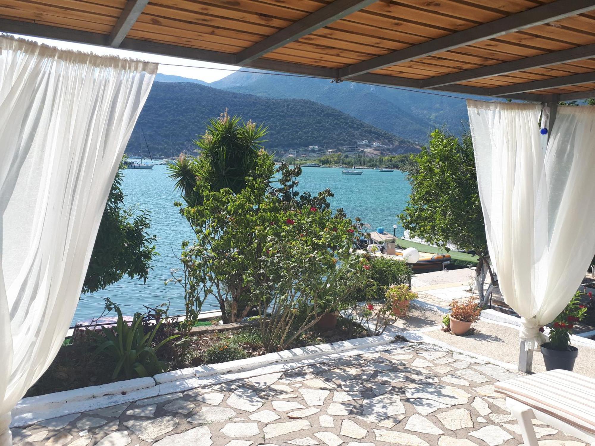 Geni Bay Apartment Bagian luar foto