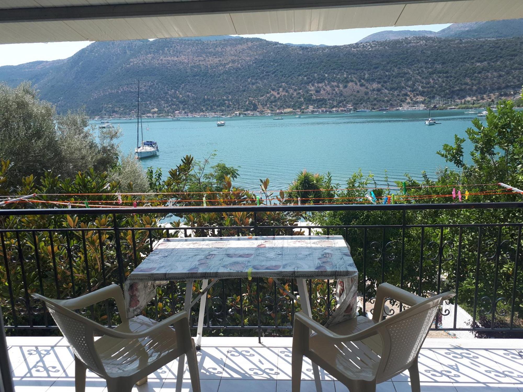 Geni Bay Apartment Bagian luar foto
