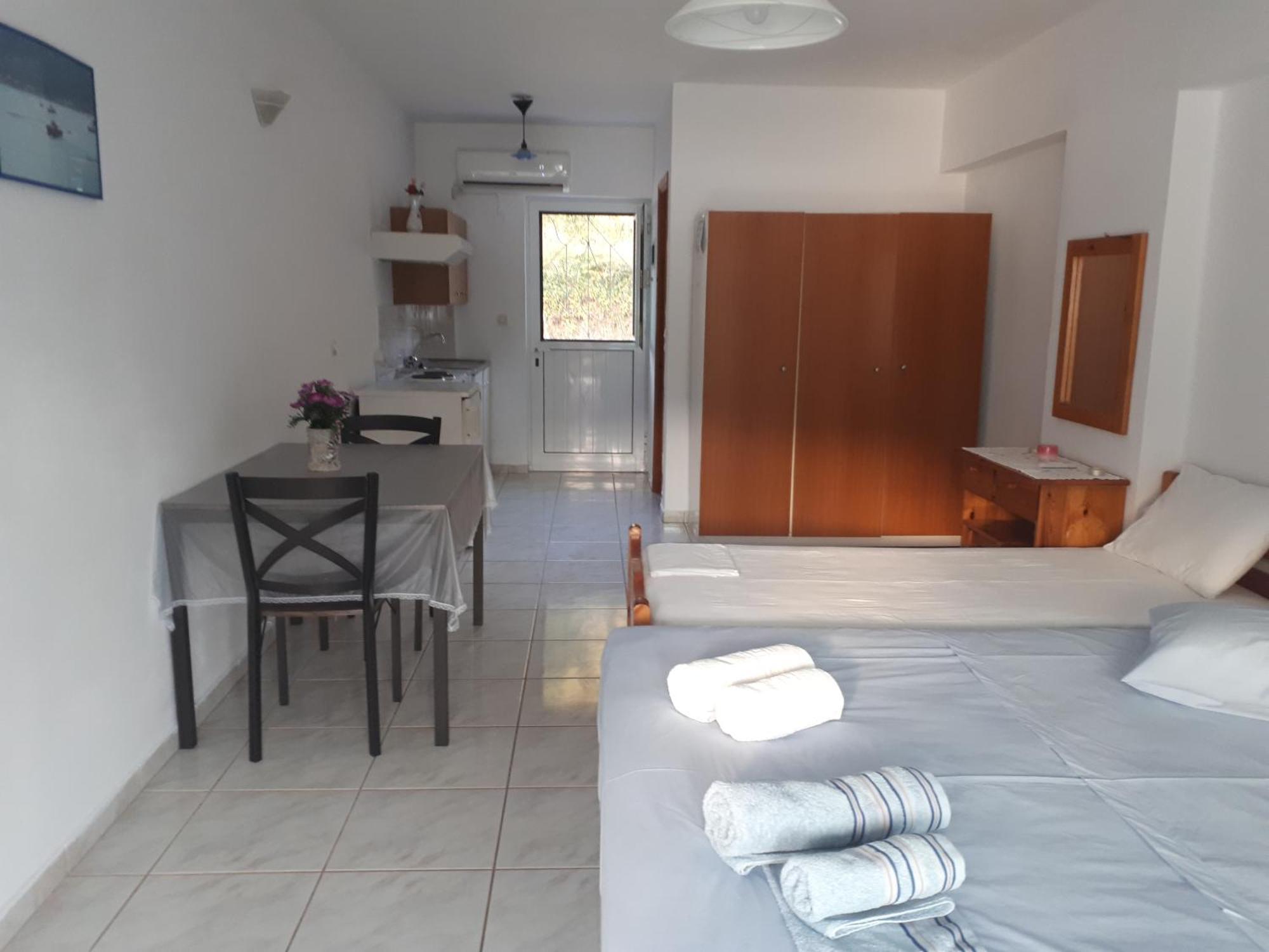 Geni Bay Apartment Bagian luar foto