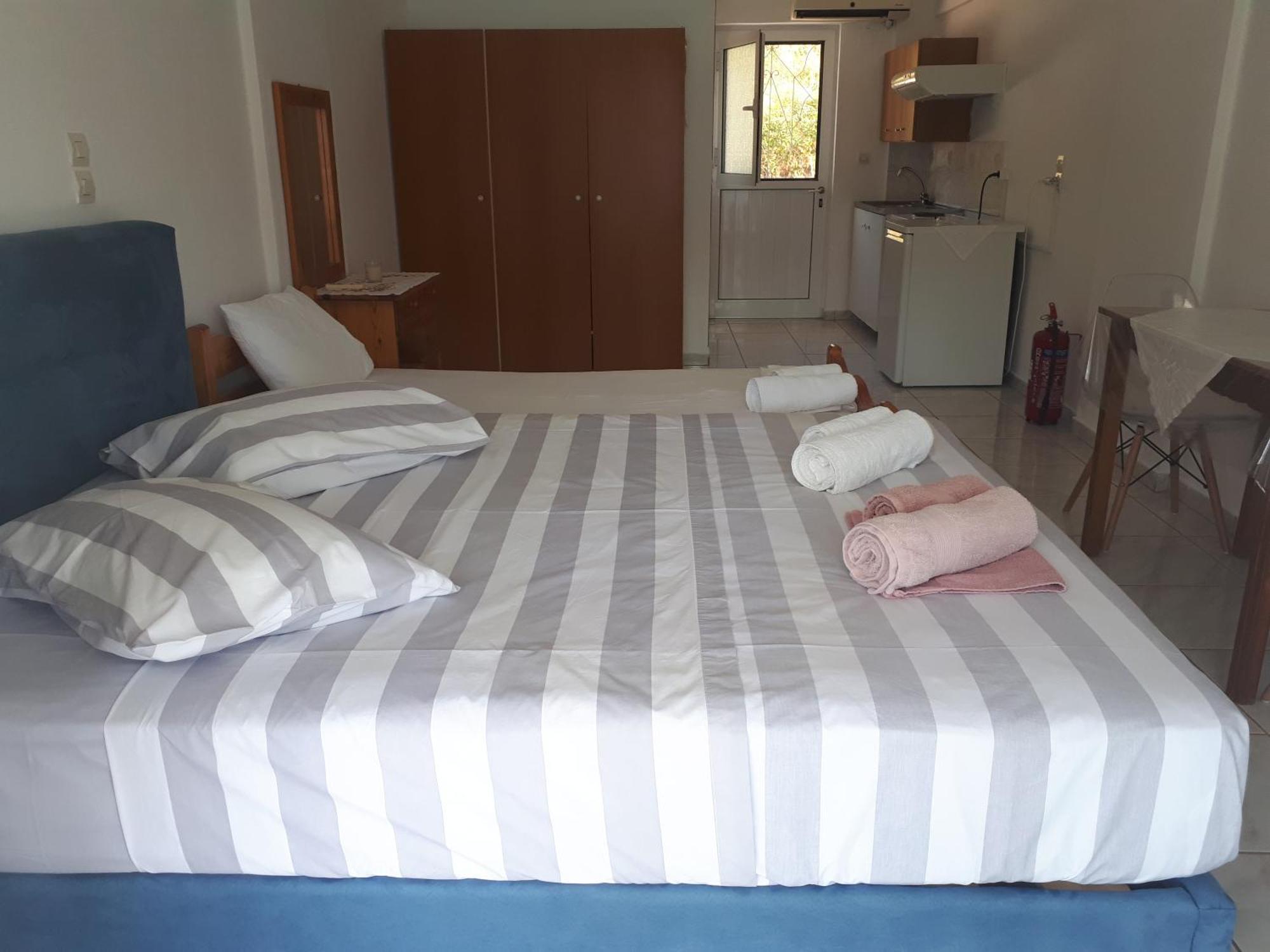 Geni Bay Apartment Bagian luar foto