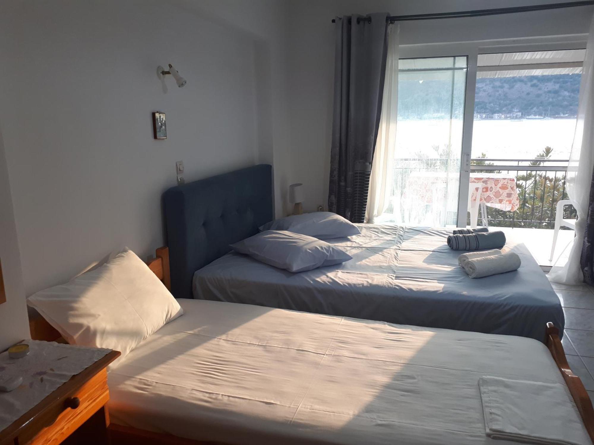 Geni Bay Apartment Bagian luar foto