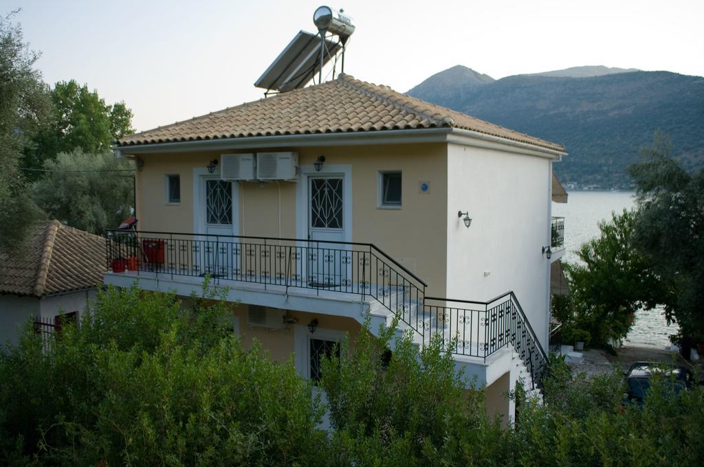 Geni Bay Apartment Bagian luar foto